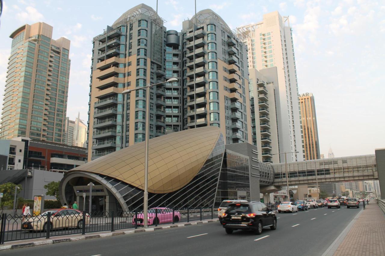 Newly Furnished One Bedroom Apartment Next To Metro & Beach In Marina Residence Dubai Exterior foto