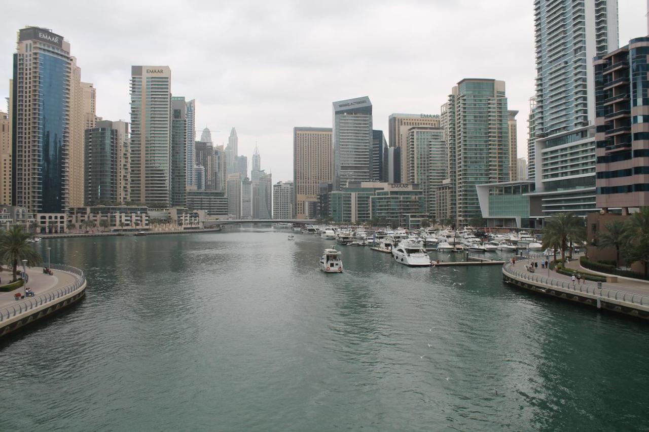 Newly Furnished One Bedroom Apartment Next To Metro & Beach In Marina Residence Dubai Exterior foto